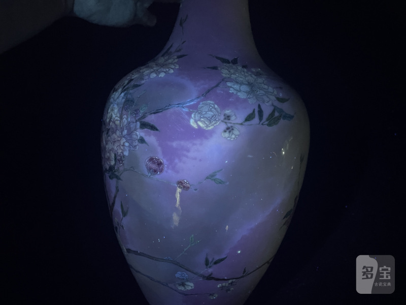 清雍正 御制粉彩碧桃花观音尊 - 图16